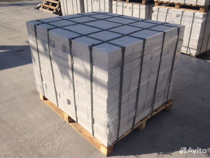 Кирпич силикатный белый трехпустотный