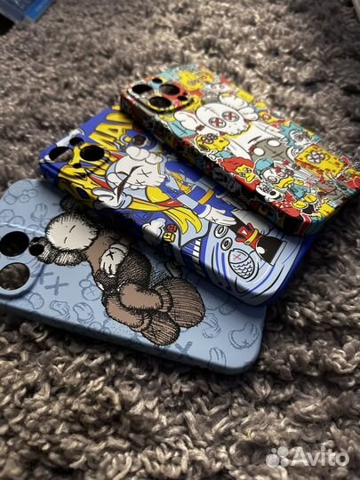 Чехлы новые 31шт kaws