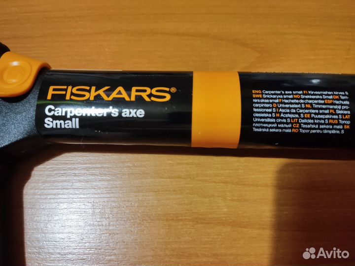 Топор fiskars