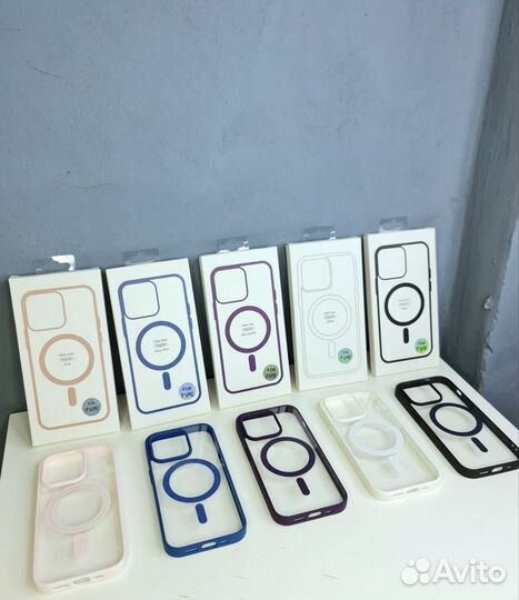 Прозрачный чехол на iPhone