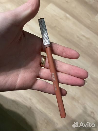 Карандаш для губ Divage