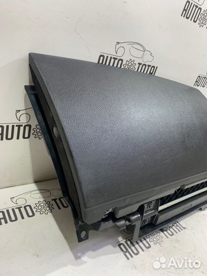 Бардачок Bmw 745 E65 N62B44 2004