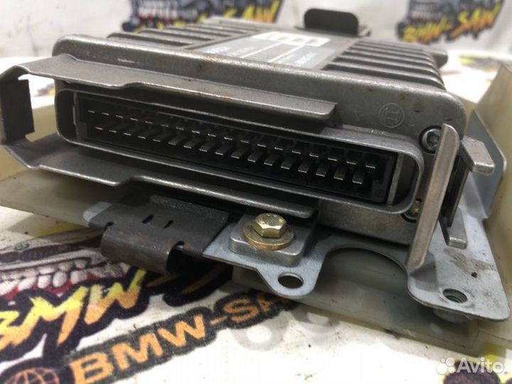 Блок Управления двигателем Audi 80 B3 AAD 1991