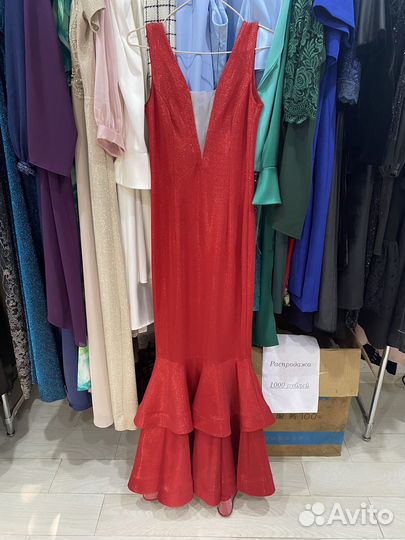 Вечерние платья