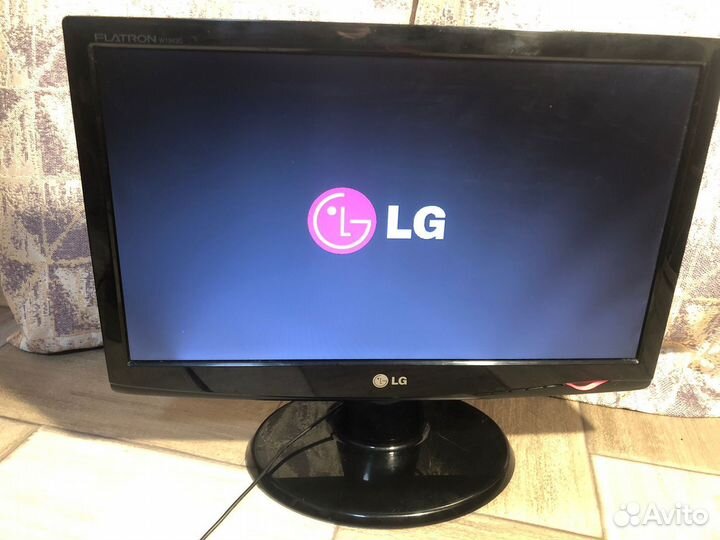 Монитор LG