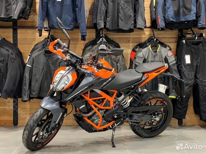 Мотоцикл KTM 390 Duke 2022