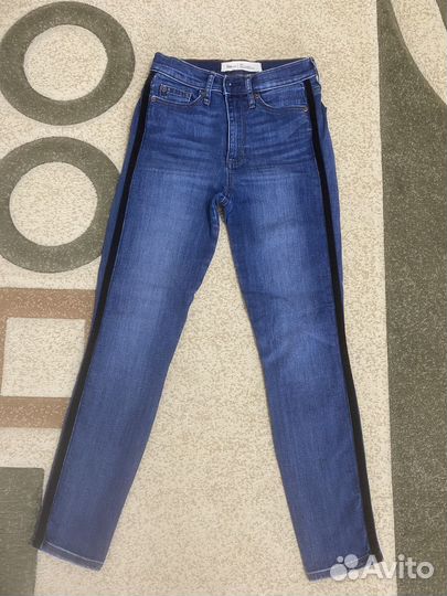 Джинсы Gap
