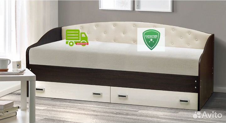 Кровать софа с мягкой спинкой