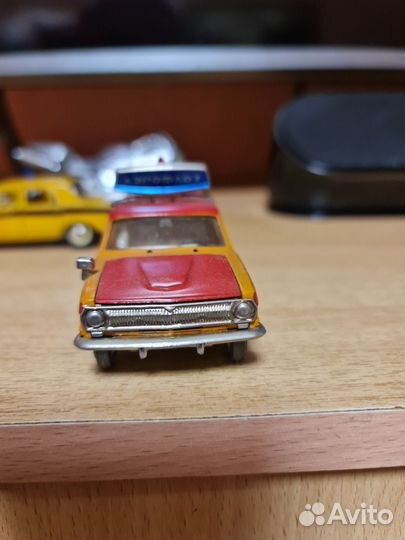 Модель автомобиля 1 43 Волга газ24 02 аэрофлот