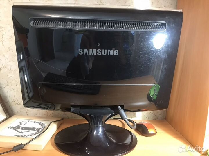 Монитор Samsung syncmaster 200