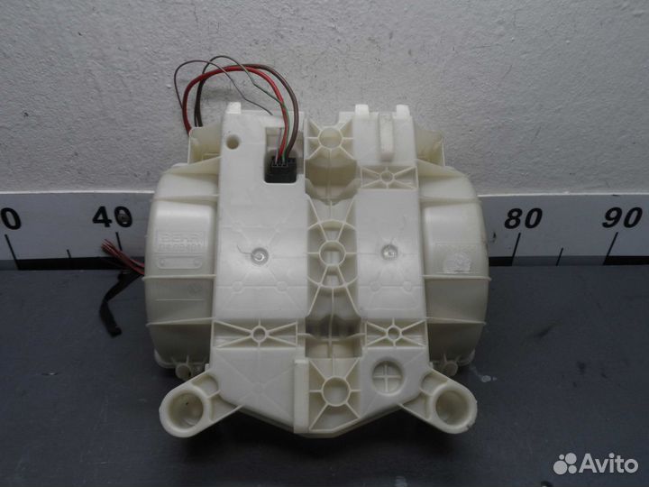 Б/У Вентилятор отопителя (моторчик печки) В сборе