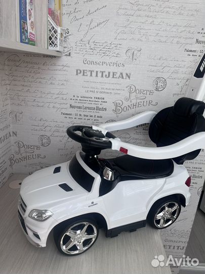 Машинка каталка с ручкой Mercedes GL63