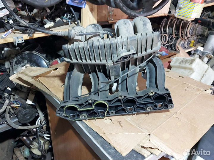 W202 Дроссельная заслонка 1111410025 m111