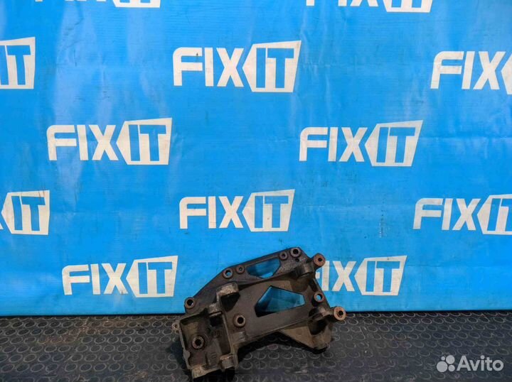 Кронштейн генератора 5706K5 Peugeot