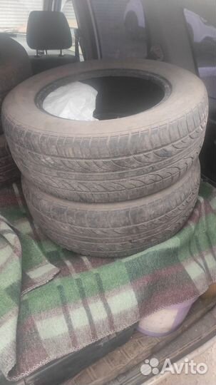 GT Radial Champiro 60 235/60 R16