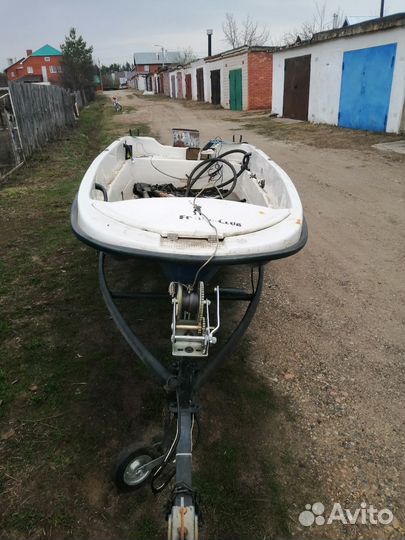 Лодка пингвин