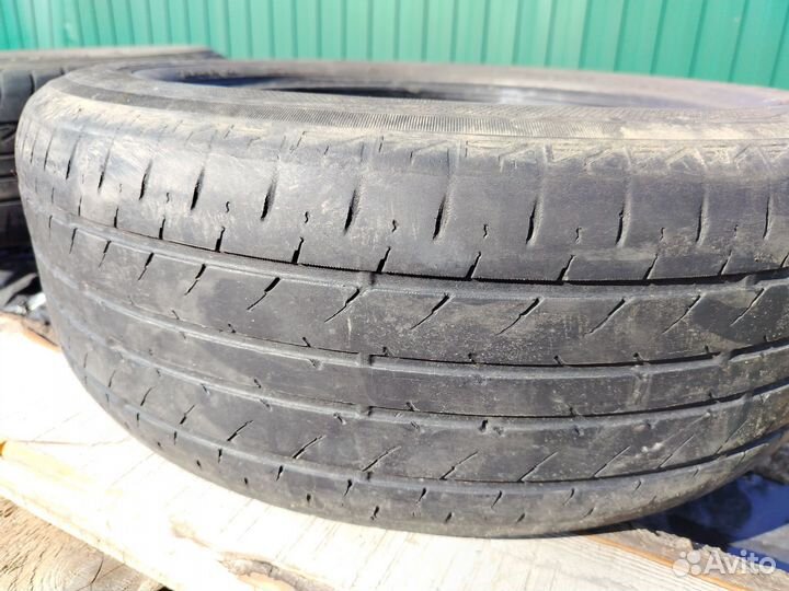 Toyo NanoEnergy 3 205/60 R16