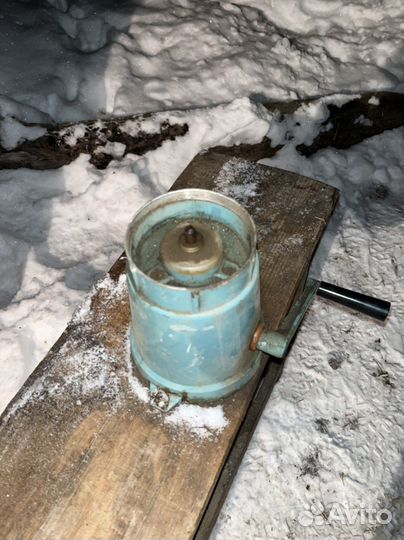 Сепаратор для молока ручной