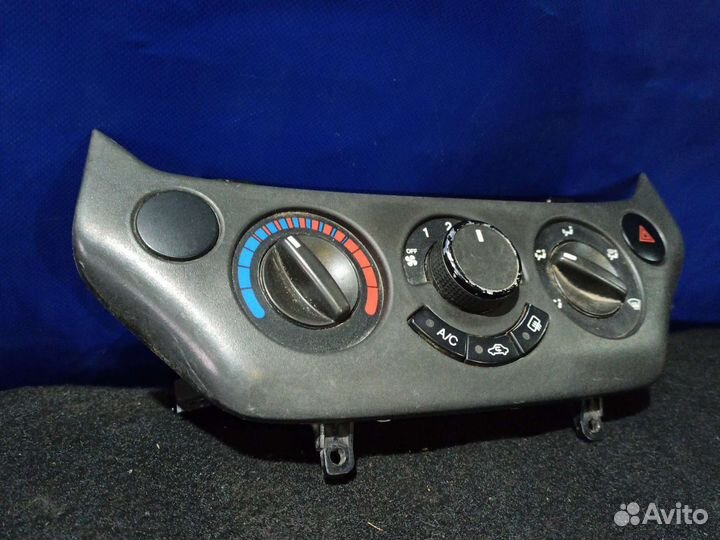 Блок управления климатом Chevrolet Aveo T250