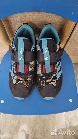Кроссовки adidas