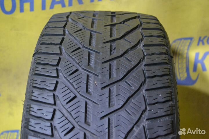 Tigar Winter 235/40 R18
