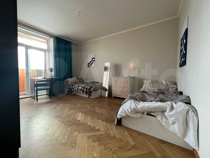 Комната 17 м² в 5-к., 8/9 эт.