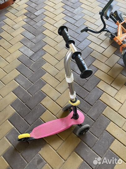 Детский велосипед и самокат