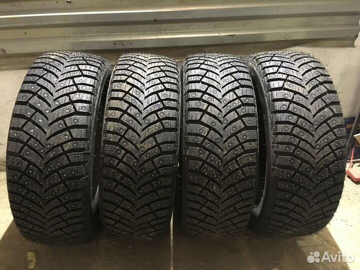 Michelin X-Ice North 4 SUV 255/60 R18