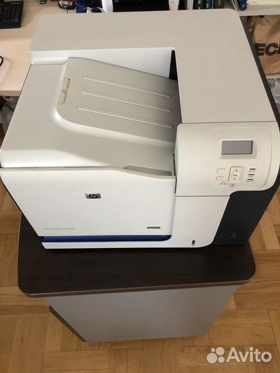 Цветной лазерный принтер HP Color Laserjet CP3525n