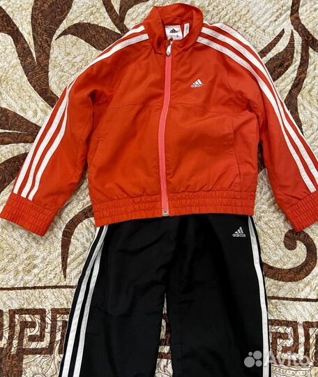 Спортивный костюм adidas девочка/мальчик104-110