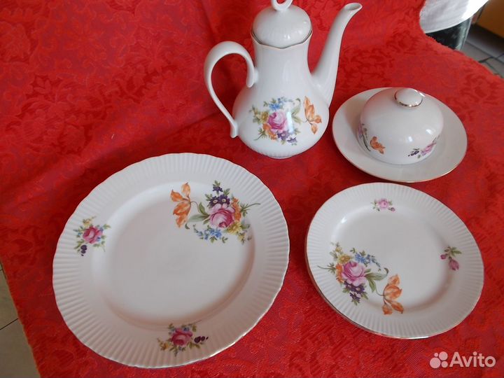 Посуда. Тарелки. 