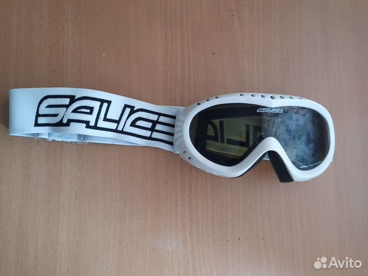 Горнолыжные очки