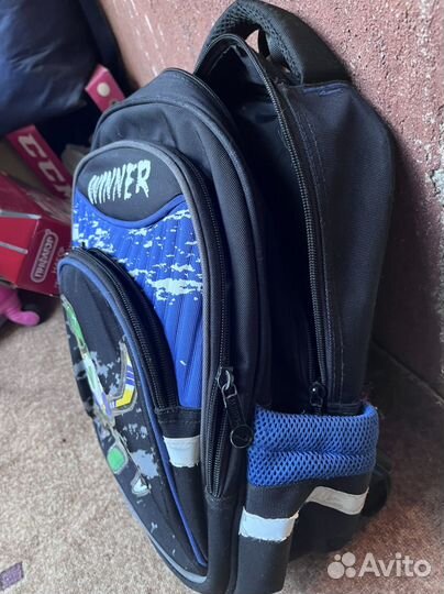 Рюкзак школьный