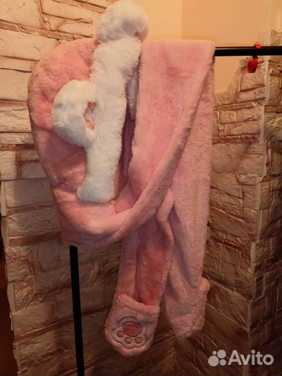 Шапка с шарфом и варежками