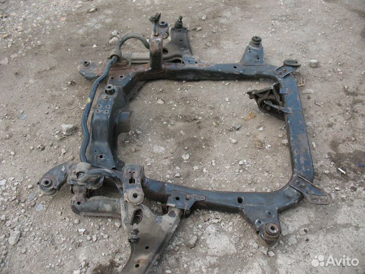 Подрамник Opel Astra H