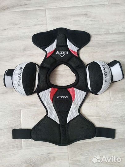 Нагрудник хоккейный детский