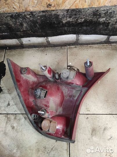 Задний левый фонарь Ford focus 1