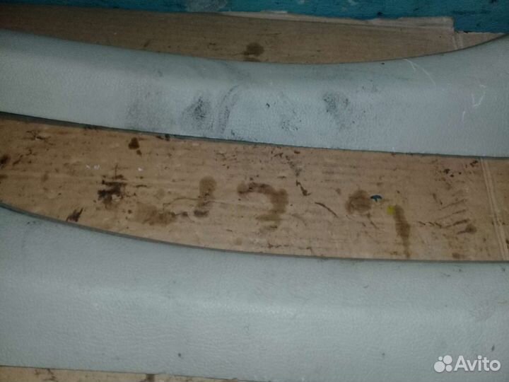 Накладка на переднию стойку Peugeot 206