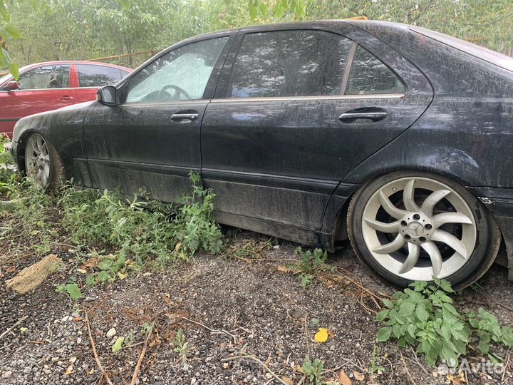 Mercedes benz s class w220