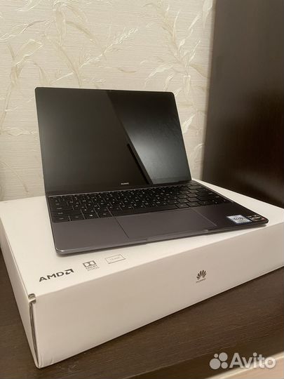 Huawei matebook d13