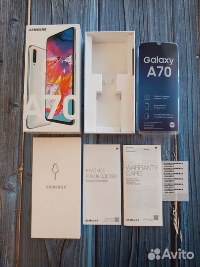 Коробки и чехлы от Samsung A70 оригинал