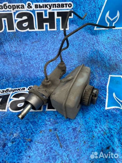 Главный тормозной цилиндр Opel Vectra B X18XE 1999