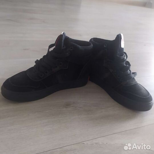 Ботинки демисезонные для мальчика 37р