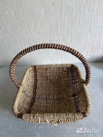 Корзина плетеная