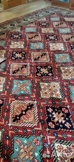 Ковер шерстяной ручной работы