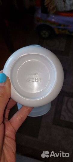 Молокоотсос, бутылочки для новорожденного