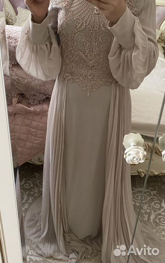 Вечернее платье в пол