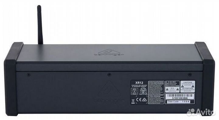 Микшерный пульт Behringer XR12