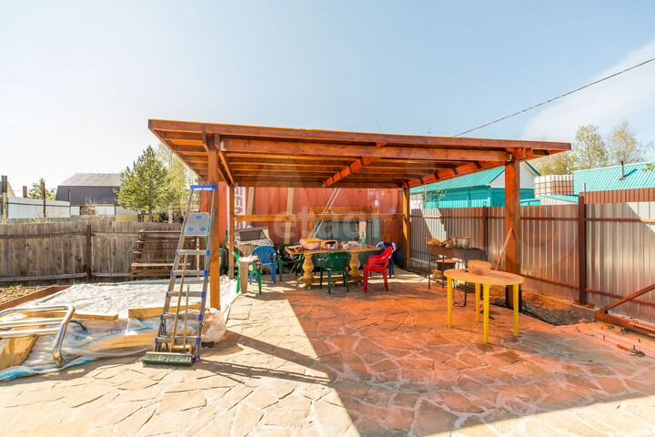 Дом 165,9 м² на участке 5,9 сот.