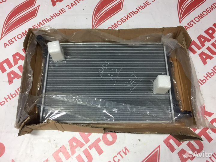 Радиатор охлаждения Audi A3